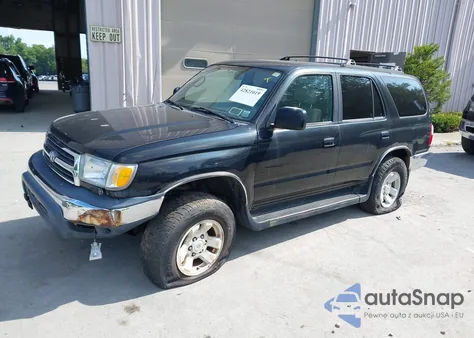 1999 Toyota 4Runner Sr5 V6 z USA, uszkodzony, nr VIN JT3HN86R4X0249084